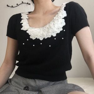 SOLD! 2/$20 Vintage Knit Short sleeves sweater